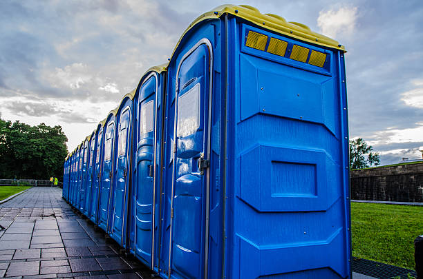 Best Temporary restroom rental  in Indnola, IA